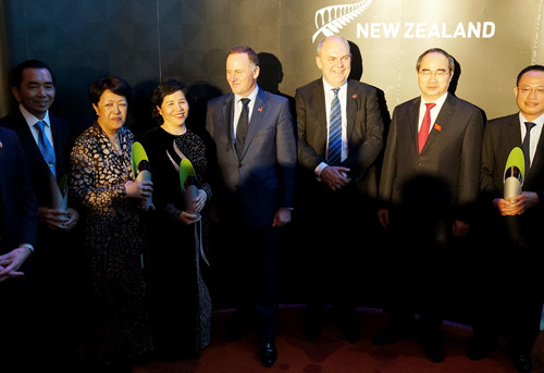 Thủ tướng New Zealand trao giải thưởng New Zealand-Asean cho bà Mai Kiều Liên, TGĐ Vinamilk