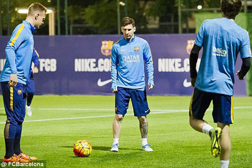 Trước trận Siêu kinh điển: Messi và nhiều trụ cột của Barca trở lại