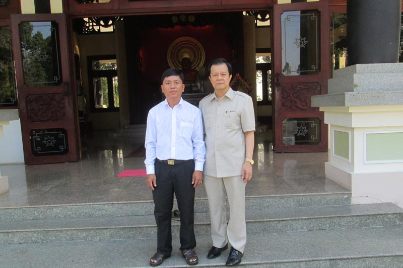 Đồng chí Lê Hồng Quang, nguyên Phó Chánh án TANDTC, Phó Bí thư Thường trực Tỉnh ủy Tiền Giang thăm Khu lưu niệm Chủ tịch Tôn Đức Thắng