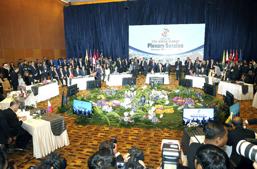Thủ tướng Nguyễn Tấn Dũng dự phiên họp toàn thể ASEAN 27