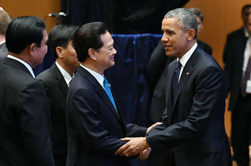Thủ tướng Nguyễn Tấn Dũng tham dự Hội nghị Cấp cao ASEAN với các đối tác 