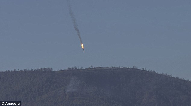 S-24 của Nga bị F-16 Thổ Nhĩ Kỳ bắn hạ, 1 phi công bị phiến quân Syria bắt giữ
