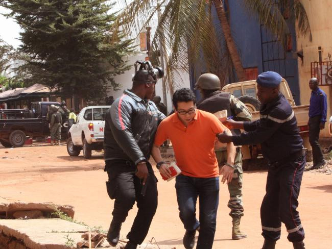 Vụ bắt giữ 170 con tin ở Mali: Cảnh sát bắt giữ 2 nghi phạm
