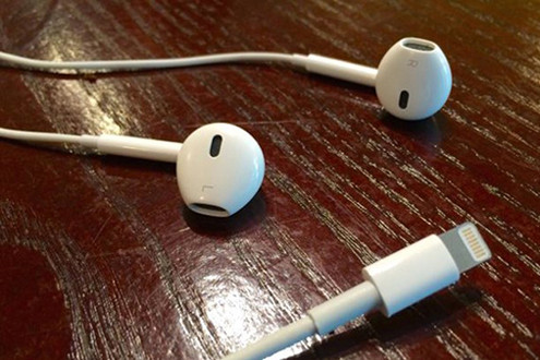Không có jack tai nghe 3,5 mm trên iPhone 7