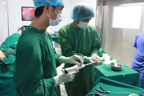 Phẫu thuật cứu sống bệnh nhân bị khối u trực tràng nguy kịch