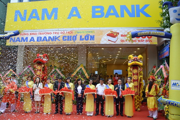 Nam A Bank liên tiếp khai trương trụ mới các đơn vị kinh doanh