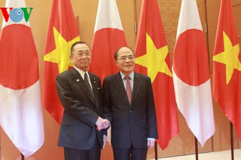 Tin tức thời sự ngày 7/12: Chủ tịch QH Nguyễn Sinh Hùng hội đàm với Chủ tịch Thượng viện Nhật Bản