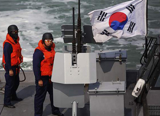 Hàn Quốc bắn cảnh cáo tàu tuần tra Trung Quốc