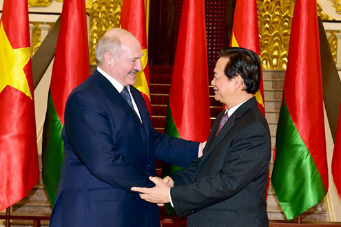 Tin tức thời sự ngày 10/12: Thủ tướng Nguyễn Tấn Dũng hội kiến Tổng thống Belarus