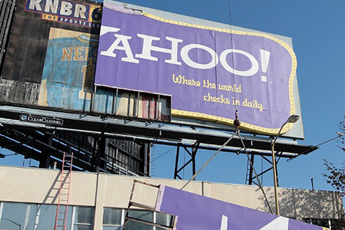 Yahoo có thể bị đem ra bán trong 6 tháng tới