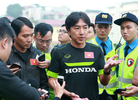 U23 Việt Nam thua đội hạng 4 Nhật Bản, HLV Miura nói gì?