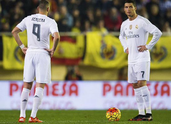 La Liga vòng 15: Real Madrid thua đau, Barca hòa khó hiểu
