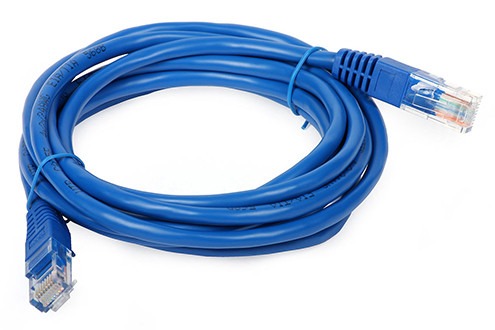 Cáp Ethernet là một phụ kiện có thể dễ dàng mua tại các cửa hàng tin học