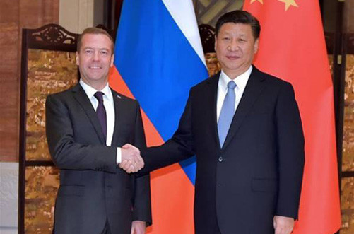 Chủ tịch Trung Quốc Tập Cận Bình gặp Thủ tướng Nga Dmitry Medvedev