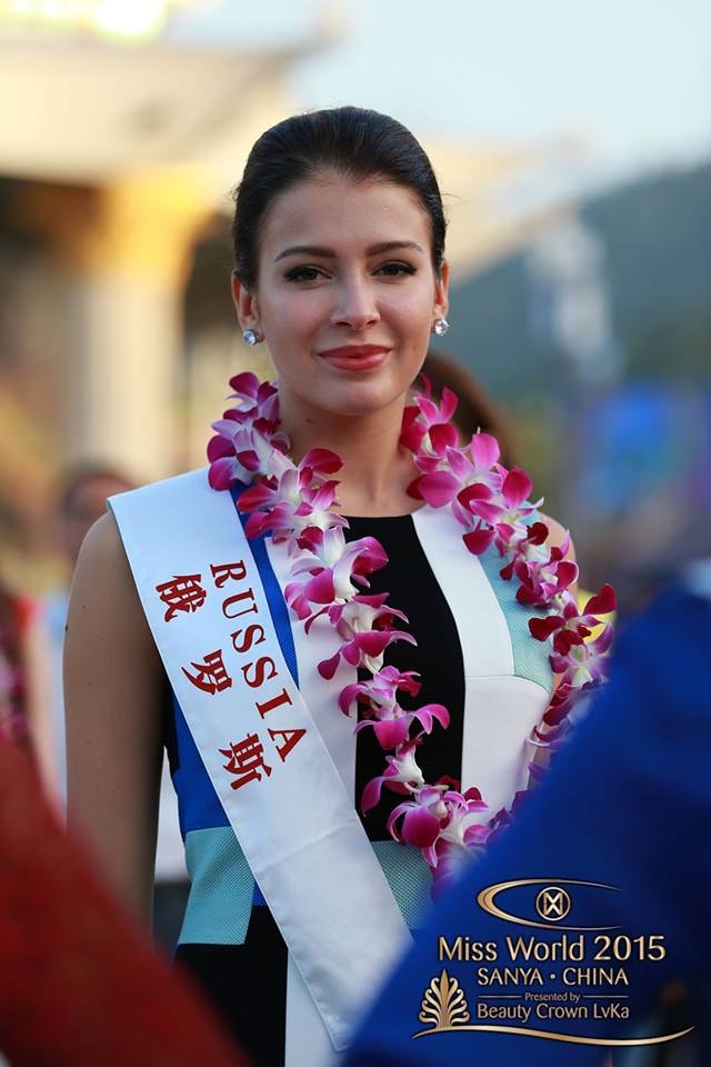 Lan Khuê lọt top 10 bình chọn của Miss World 2015