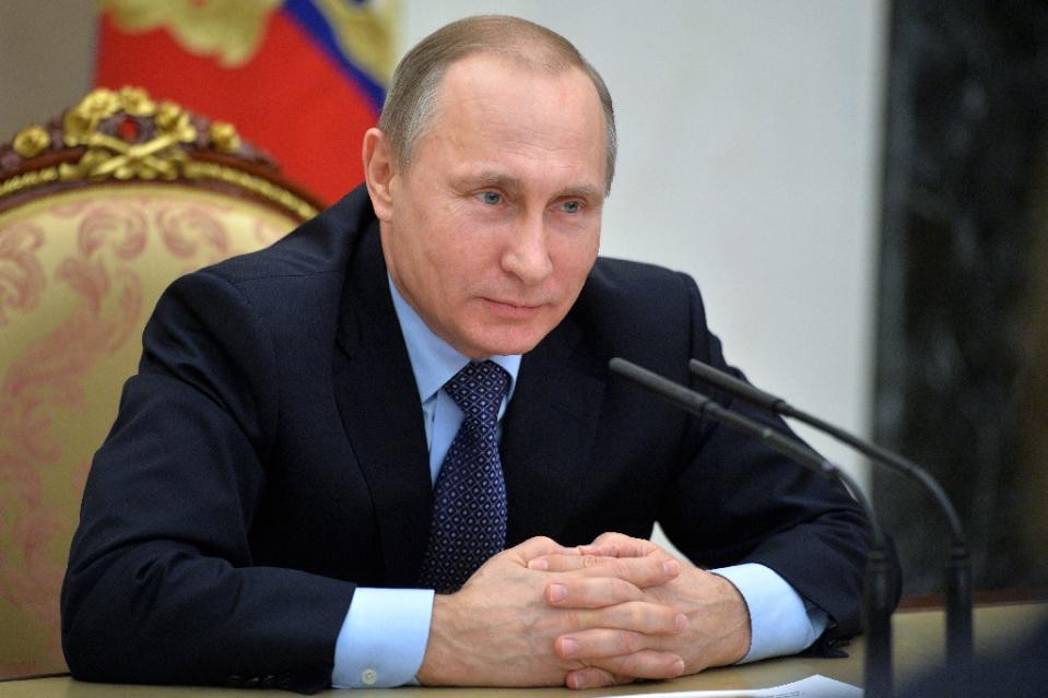 Tổng thống Putin tiếp tục 