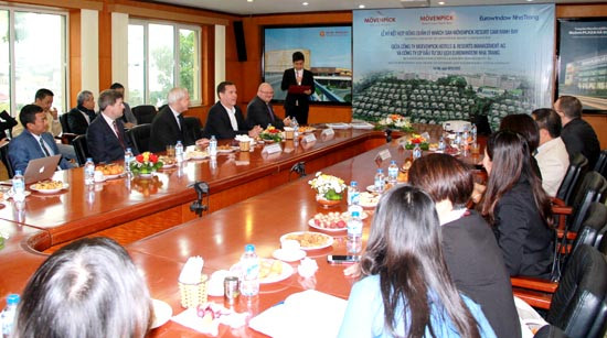 Eurowindow Nha Trang và Tập đoàn Mövenpick Hotels & Resorts ký kết hợp đồng quản lý khách sạn tại Khánh Hòa