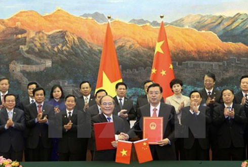 Quốc hội Việt Nam - Trung Quốc ký thỏa thuận hợp tác