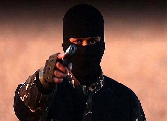 IS tung video hành quyết 5 “điệp viên”, đe dọa nước Anh