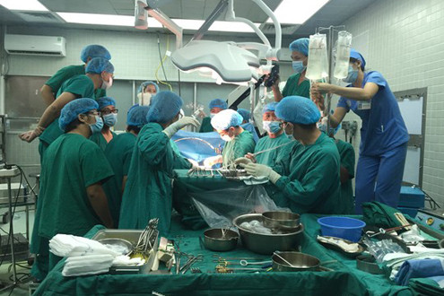 Ca ghép tạng “xuyên Việt” là một trong 10 sự kiện y tế nổi bật năm 2015