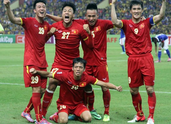 Thái Lan vượt Việt Nam 25 bậc trên BXH FIFA tháng 1/2016