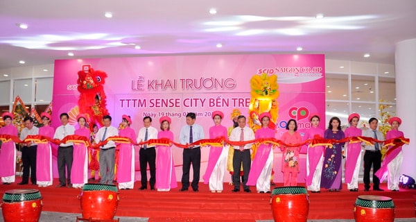 Chào mừng Đại hội Đảng lần thứ XII, Saigon Co.op khai trương TTTM Sense City Bến Tre