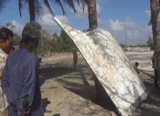 Tin tức thế giới 24 giờ: Mảnh vỡ tìm thấy ở bờ biển Thái Lan không phải của MH370