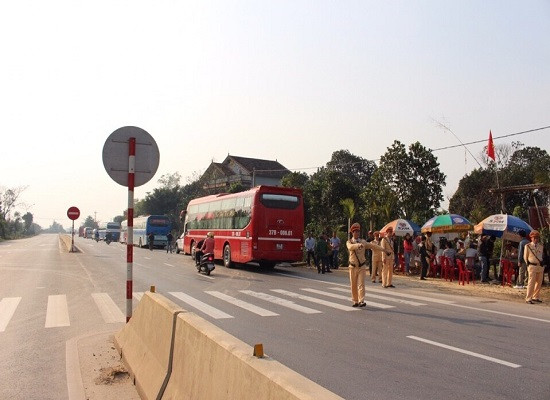 Quảng Bình: Ra quân tổng kiểm soát xe khách trên tuyến Quốc lộ 1A