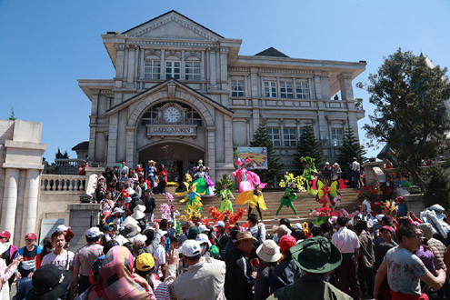 Đà Nẵng: Các khu vui chơi tăng khách đột biến dịp Tết Nguyên đán
