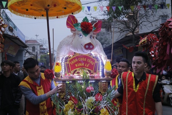 Tưng bừng lễ hội rước 