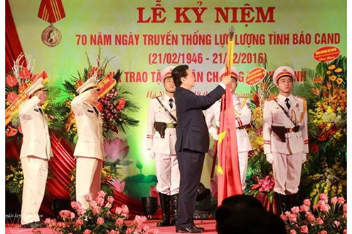 Thủ tướng dự Lễ kỷ niệm Ngày truyền thống lực lượng Tình báo Công an nhân dân