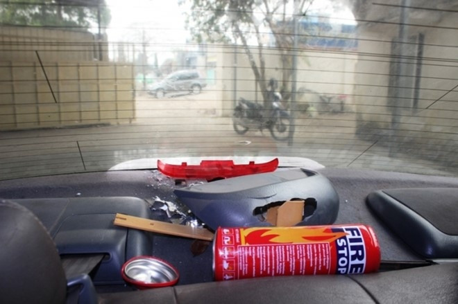 Tin tức xã hội nổi bật 24h: Bình cứu hỏa bất ngờ phát nổ trong xe ô tô ở Thanh Hóa