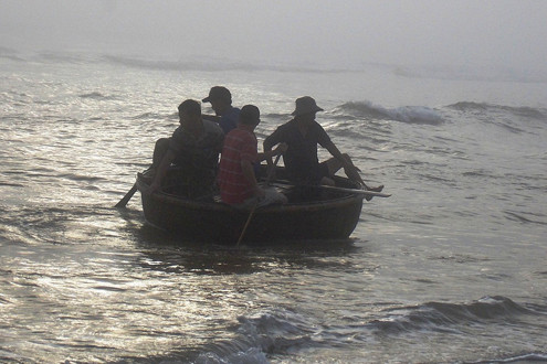 3 ngư dân mất tích trên biển trong lúc hành nghề đánh bắt