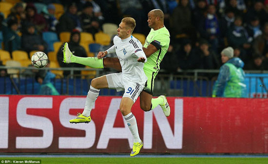 Cận cảnh Man City đè bẹp Dynamo Kiev