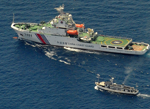 Mỹ, Philippines tố cáo Trung Quốc sử dụng hải quân đe dọa tàu cá ở Biển Đông