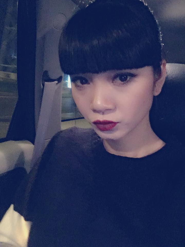 10 ảnh hot facebook nhà sao Việt ngày 3/3