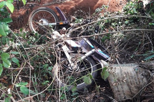Đắk Lắk: Phát hiện thi thể nam thanh niên chết bên đường