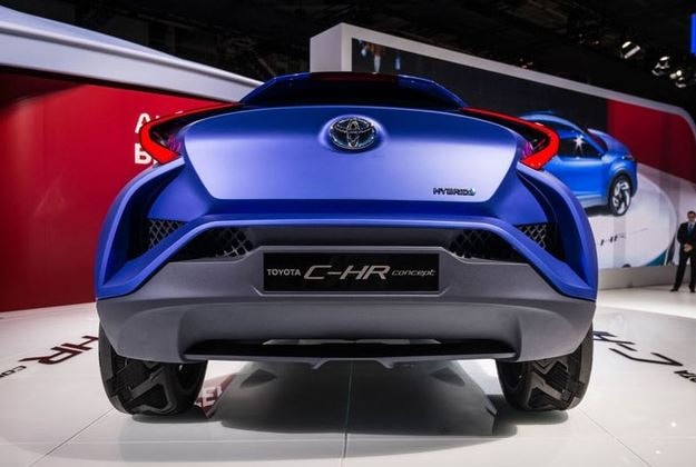 Toyota tiết lộ về thiết kế của chiếc C-HR 2017