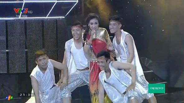 Noo Phước Thịnh làm khán giả dậy sóng tại Liveshow 8 The Remix 2016