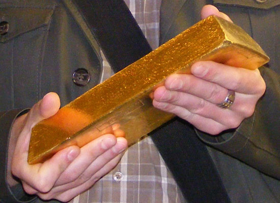 Vàng rời mốc 34 triệu đồng/lượng, ngược đà tăng của thế giới