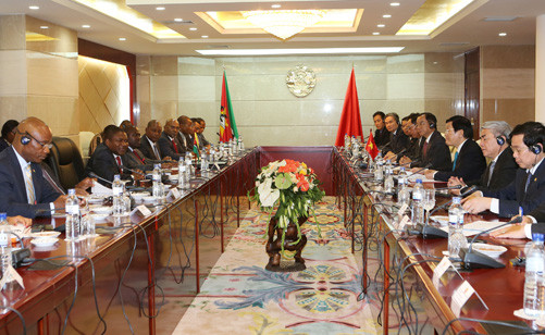 Chủ tịch nước Trương Tấn Sang hội đàm với Tổng thống Mozambique 