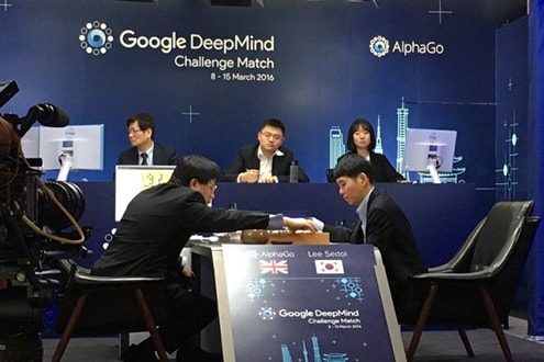 AlphaGo nhận thất bại đầu tiên trước Lee Sedol