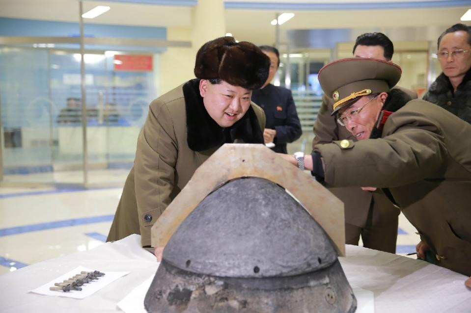 Triều Tiên phóng tên lửa đạn đạo ra biển, đáp trả lệnh trừng phạt của Mỹ