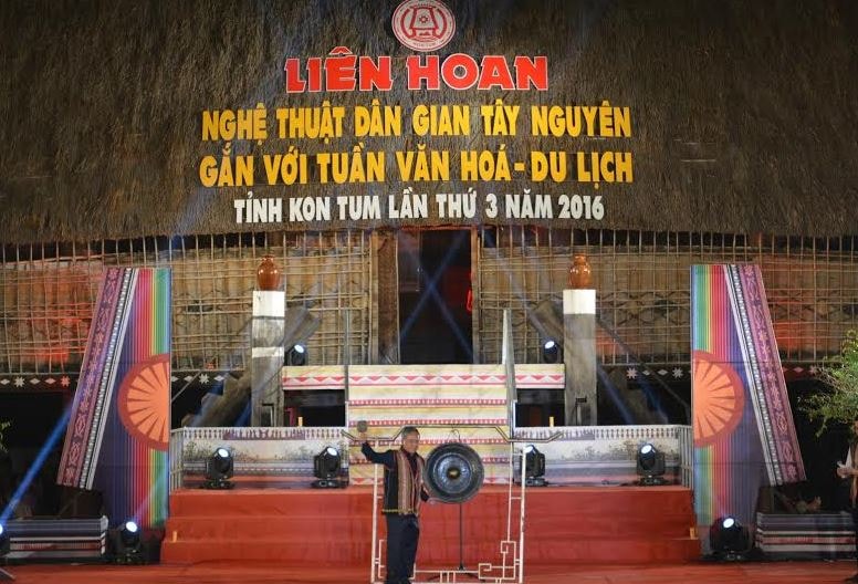 Khai mạc liên hoan nghệ thuật dân gian Tây Nguyên