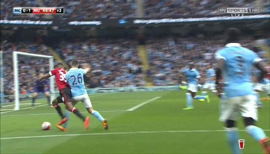 Man City 0-1 M.U: Qủy đỏ hồi sinh trên đôi chân của Rashford