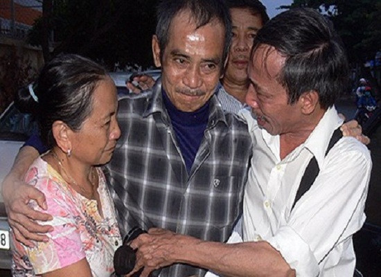 Ông Huỳnh Văn Nén bị ngã xe chấn thương nặng vùng đầu