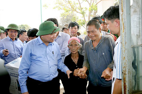 Phó Thủ tướng Nguyễn Xuân Phúc: Không để dân đói, khát do nắng hạn