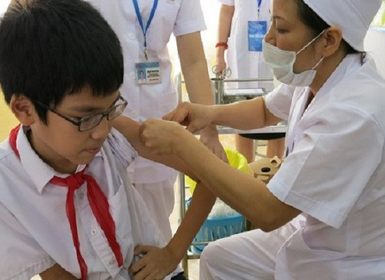 Hà Nội lập 4 đoàn kiểm tra công tác tiêm vắc xin sởi-rubella 