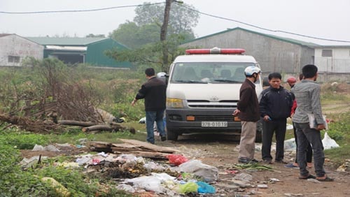 Phát hiện thi thể người đàn ông bị cột tay chân bằng dây thừng