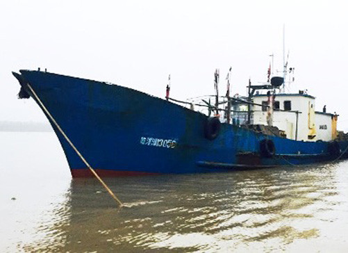 Hải Phòng: Bắt tàu Trung Quốc chở dầu vi phạm chủ quyền trên biển